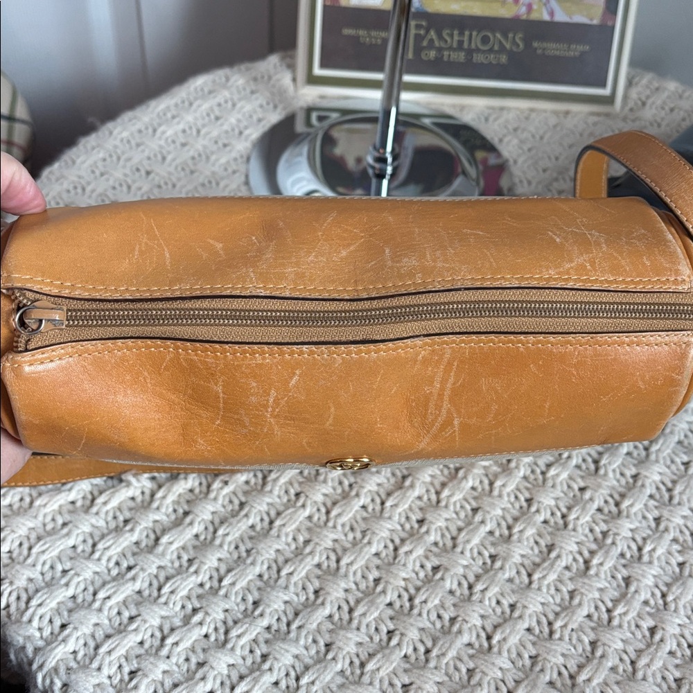 Authenticated Vintage Gucci Micro GG Bag - Picture 6 of 17